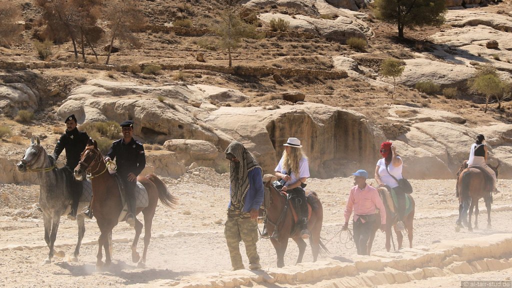 2022-10-14-WAHO-Tour-A-Petra-024-7D2-0997-al.jpg