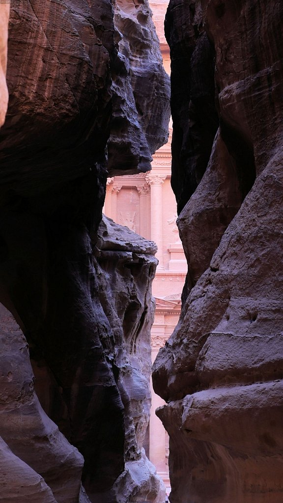 2022-10-14-WAHO-Tour-A-Petra-080-R5-51846-al.jpg