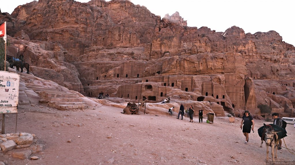 2022-10-14-WAHO-Tour-A-Petra-097-R5-51876-al.jpg